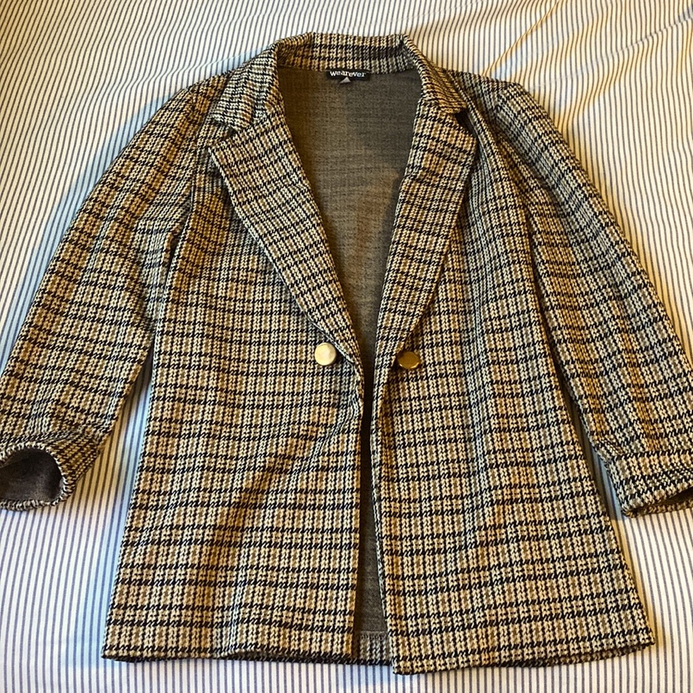 Hello I am selling a blazer size small